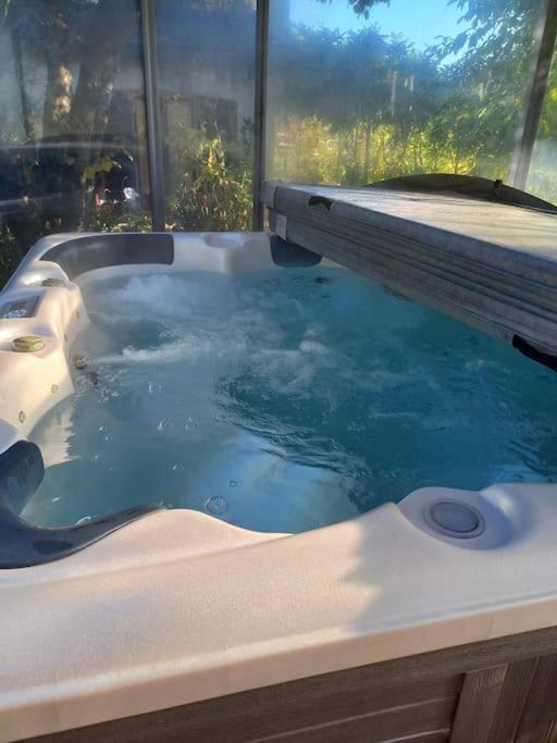 Bas De Villa, 2 Terrasses, Piscine, Spa, Sauna... Neffes Kültér fotó